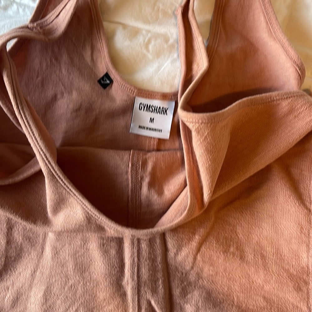 Blush color tank
